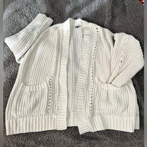 American Eagle white cardigan